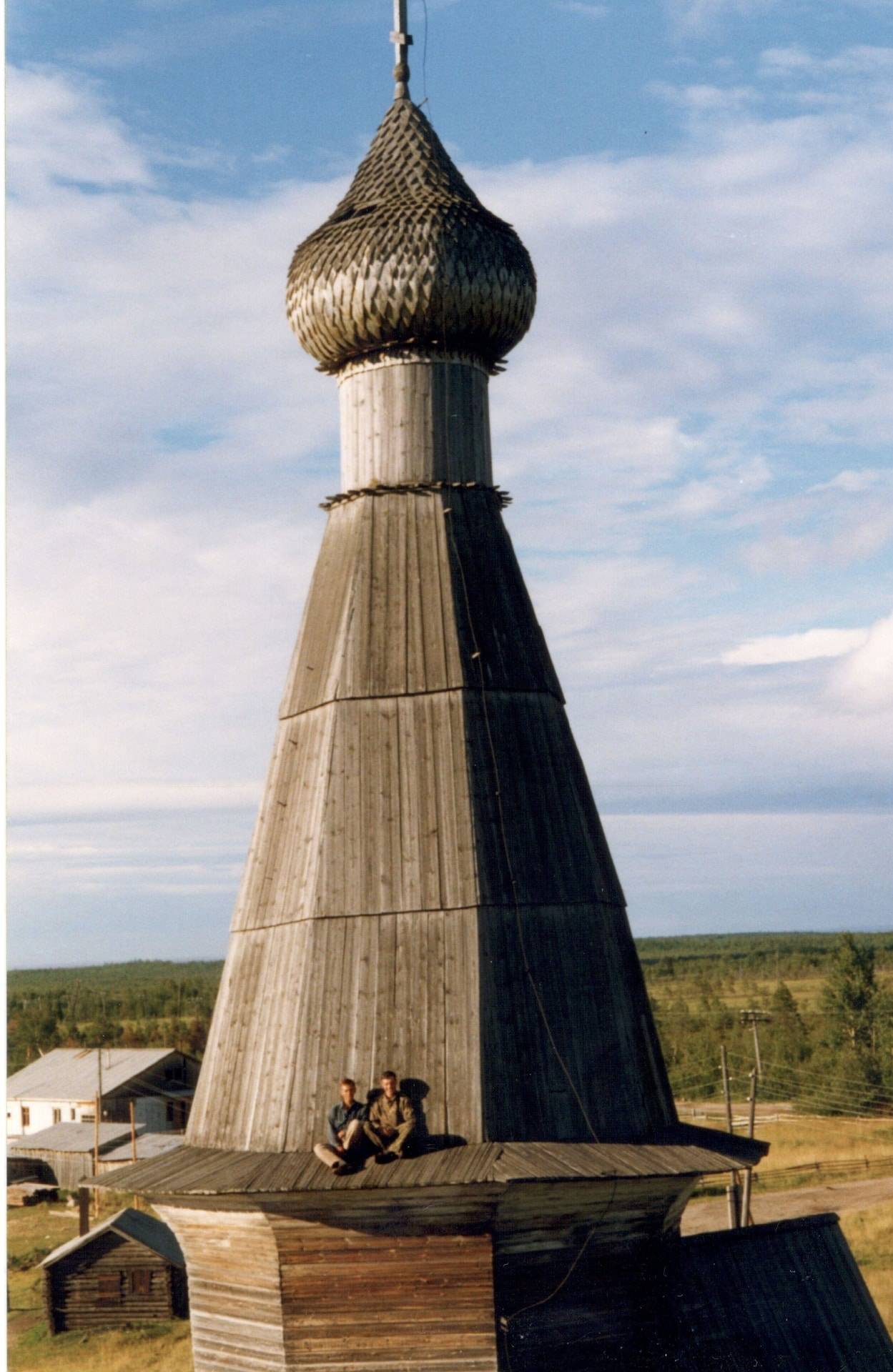 Никольская церковь (1638 год). Село Малошуйка, Онежский район, 1999 год