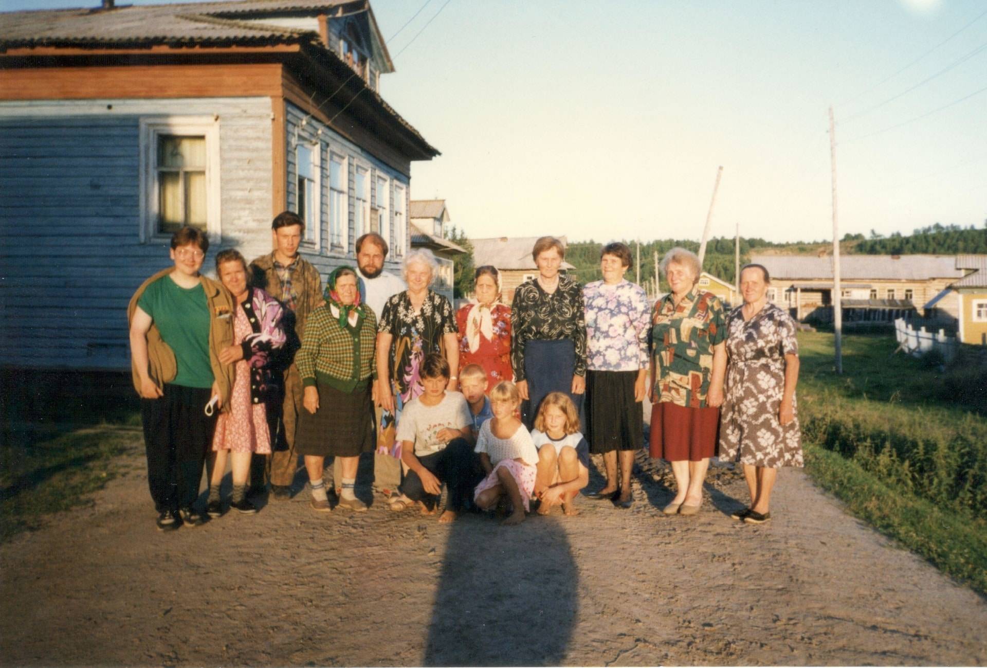 Народный хор в деревне Лямца, Онежский район, 1999 год